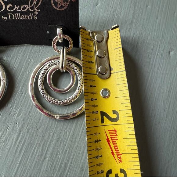Scroll by Dillard Reversible Dangle Circle Earrings NEW - Picture 5 of 8